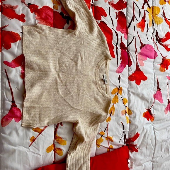 Crop sweater from babaton - Picture 1 of 3